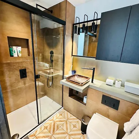 Luxury Central Flat With Stunning Views And Pool London Exterior photo