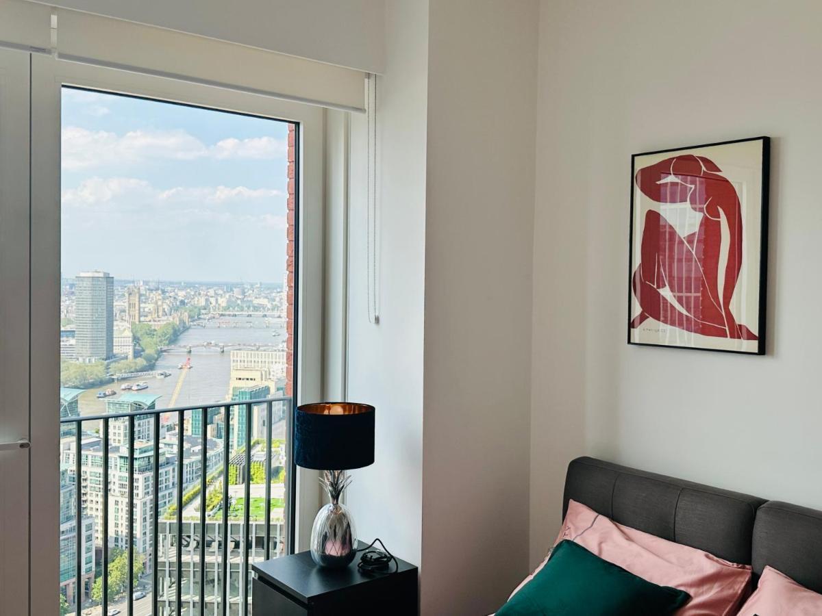 Apartment Luxury Flat With Stunning Views And Pool *
